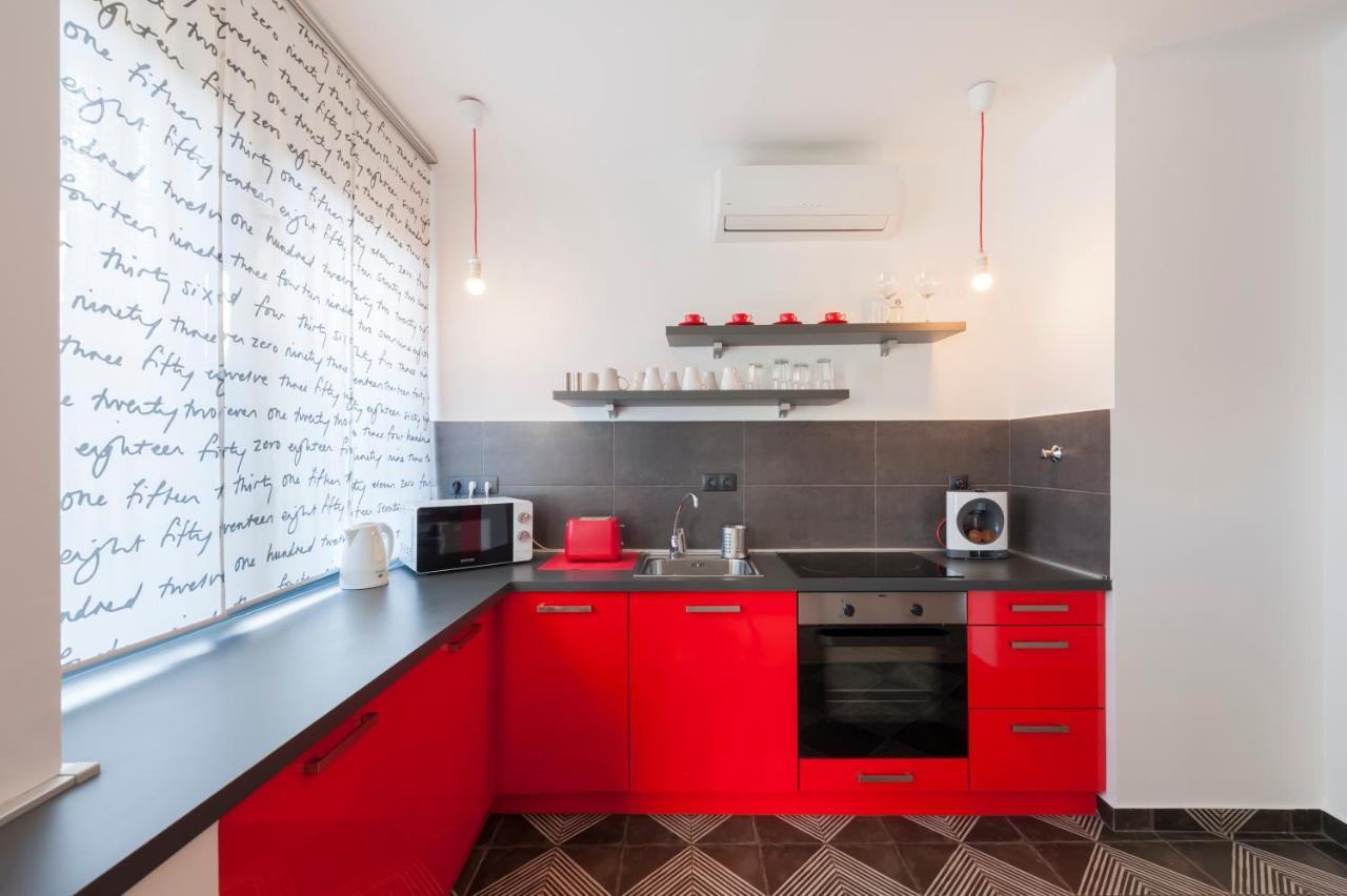 New Design Apartment By Gozsdu Court ブダペスト エクステリア 写真