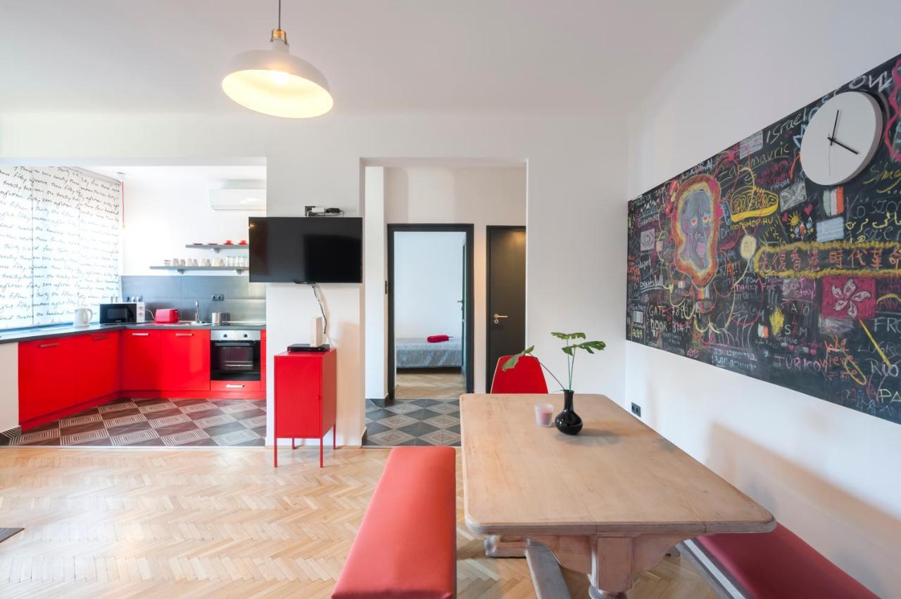 New Design Apartment By Gozsdu Court ブダペスト エクステリア 写真